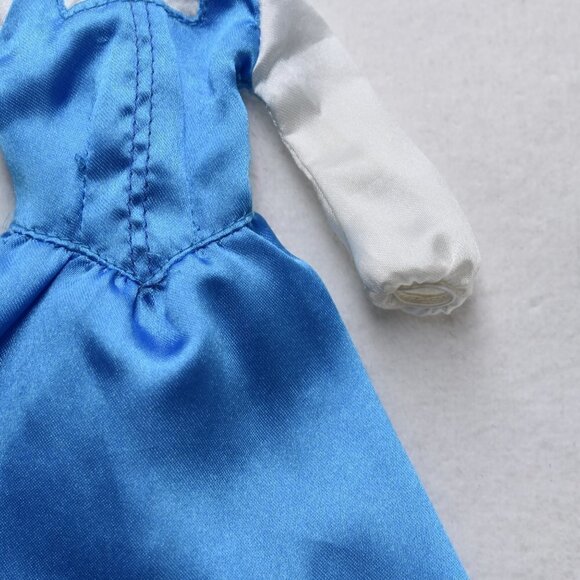 Vintage Disney Princess Beauty and the Beast Belle Barbie Blue Dress - Picture 3 of 7